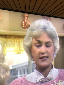 Was watching The Golden Girls and saw a naughty baking pan in the background Must be Blanches