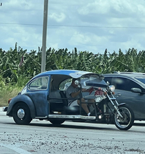 What motorcycle  car is this