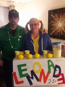 Whats with these people Lemonade Read the sign