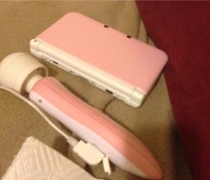 Why is my Sisters Nintendo DS Stylus so big